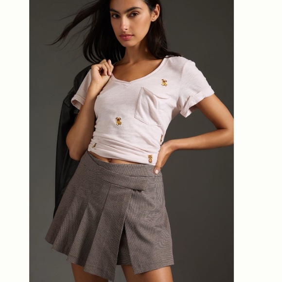 NWT Anthropologie The Lars Classic V-Neck Tee by T.La Embroidered Puppies L - Picture 5 of 11